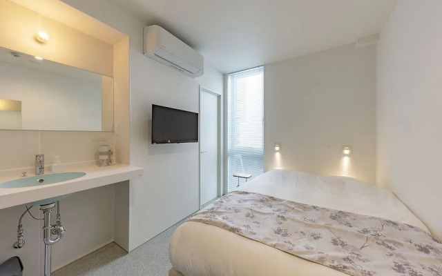 plat hostel keikyu kamakura wave