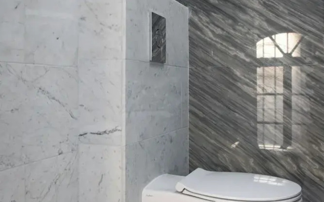 Sea View Penthouse - Spacious Terraces
