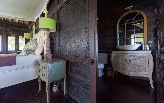 Most Exotic Beachfront Villa Keong