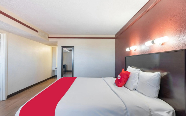 OYO Hotel Tulsa N Sheridan Rd & Airport
