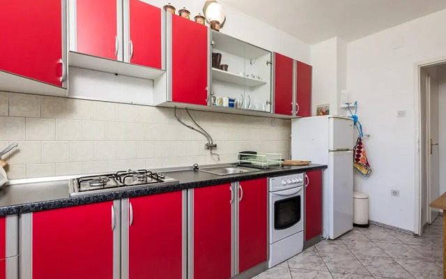 Nice Apartment in Bosana-pag With 3 Bedrooms and Wifi
