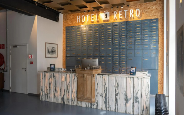 Hotel Retro