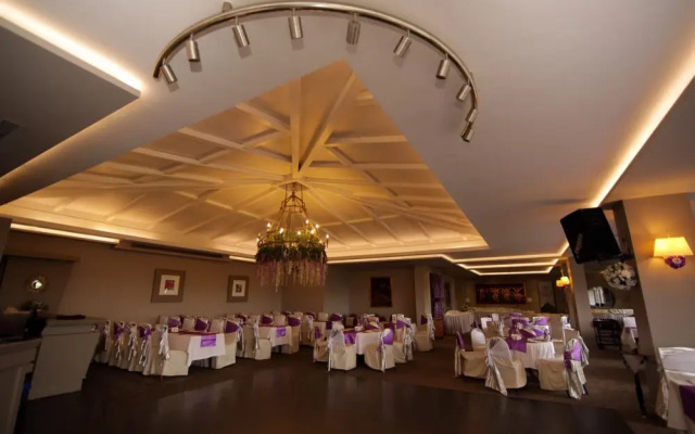 Grand Cavusoglu Hotel