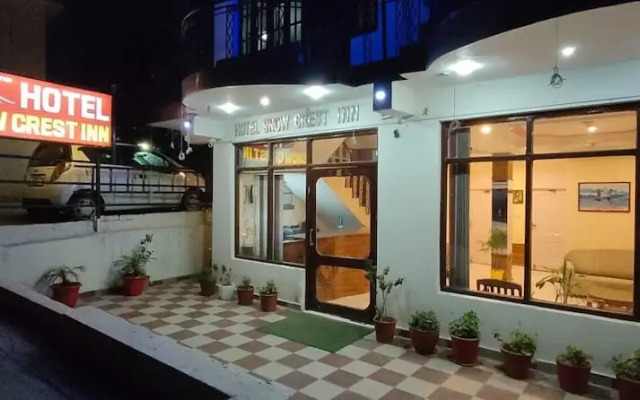 Hotel Snow Crest Inn