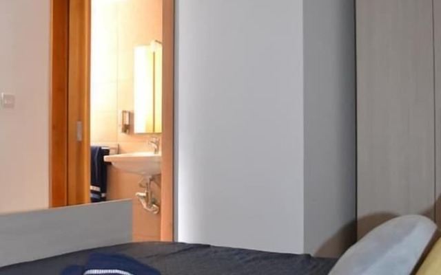 La Luna Townhouse