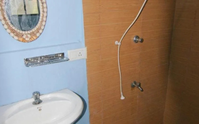 Rudra Holidays Guest House