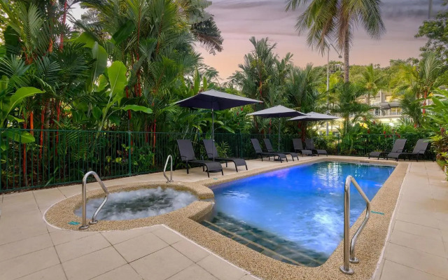 Latitude 16 Port Douglas Apartments