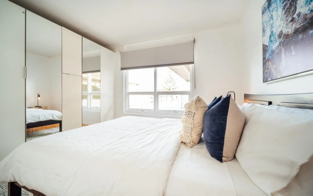 Urban Beach Shack-Metres from the Beach & Cafes