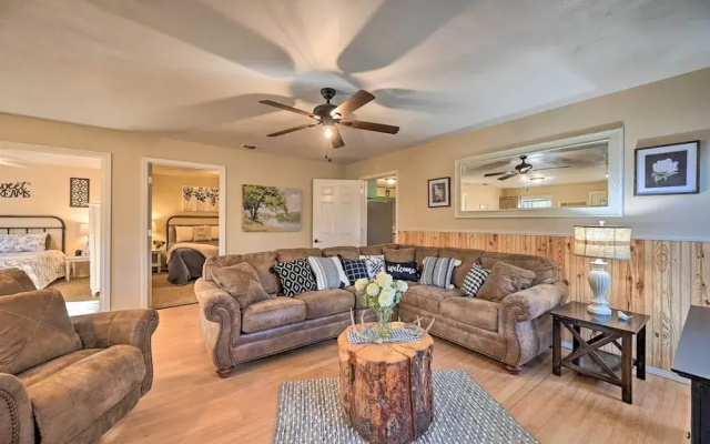 Pet-friendly 'shady Oaks' Broken Bow Gem w/ Patio!