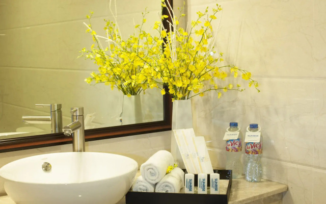 Sunrise Central Hotel