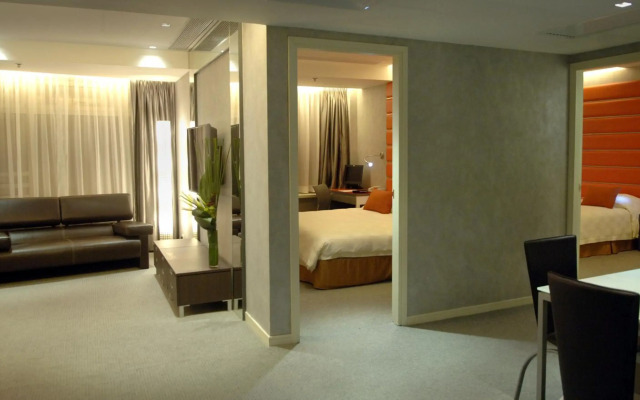 Cosmo Hotel Hong Kong