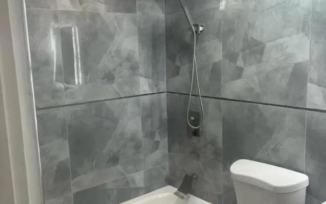 Charming 3-bed Apartment in Portmore With Pool