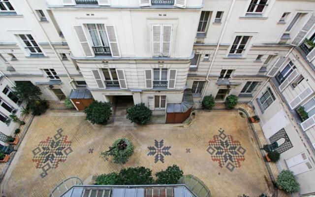 Parisian Home Invalides