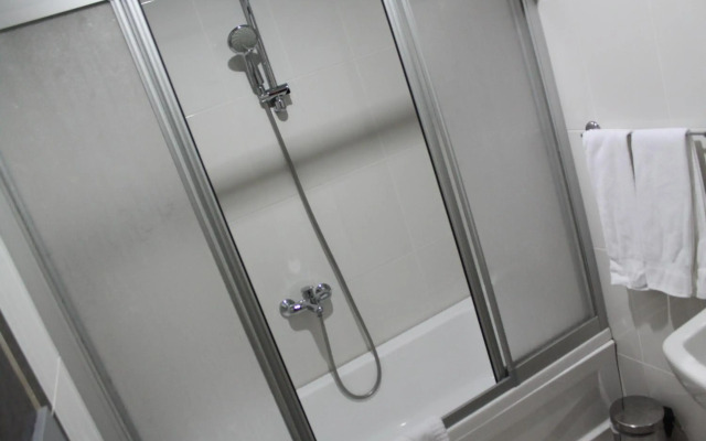 Gloria Tibi Hotel