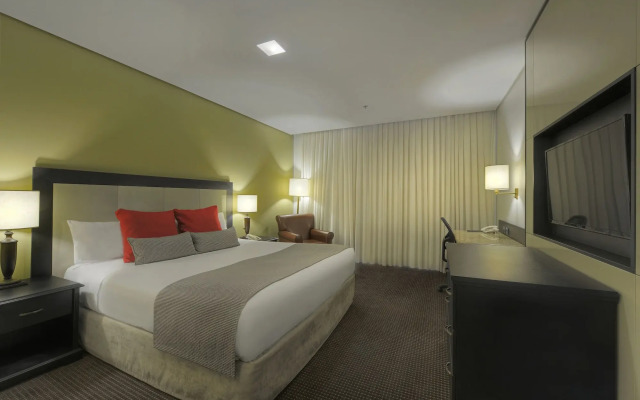 Hotel Deville Prime Porto Alegre
