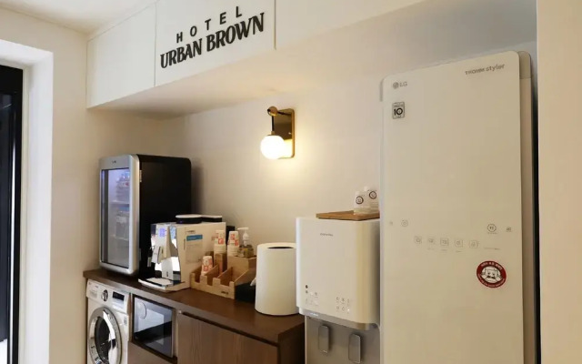 Hotel Urban Brown