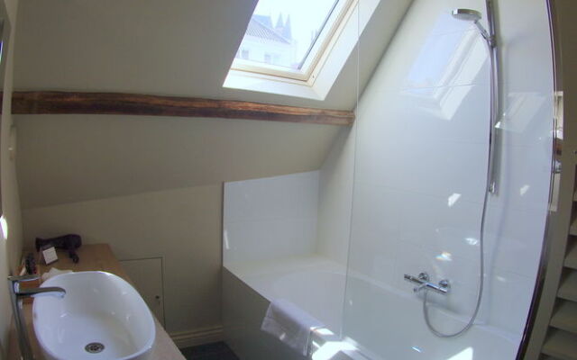 B&B Canal Deluxe
