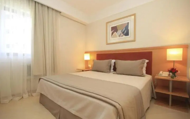 Bienal First Class Flat Service - UH 1107