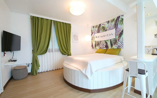 Gangneung GoldPine Pension