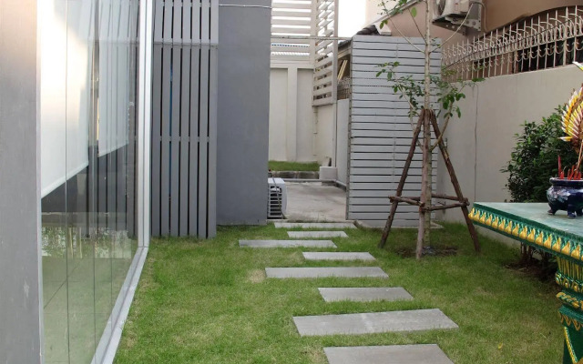 UTD Apartments Sukhumvit Hotel & Residence