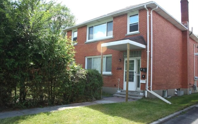 Adib Apartments - 1530 Gilles St, Unit 4 (Basement)