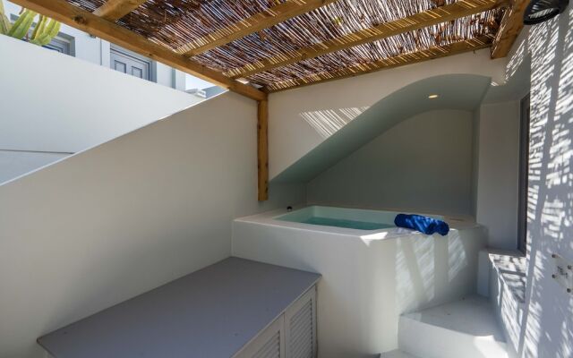 Thousand Stars Suites & Rooms
