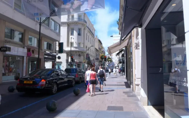 Rooftop terrasse 1 bedroom in rue d'Antibes, 5 min from the Croisette 214 - Apartment in Cannes - Photo 2