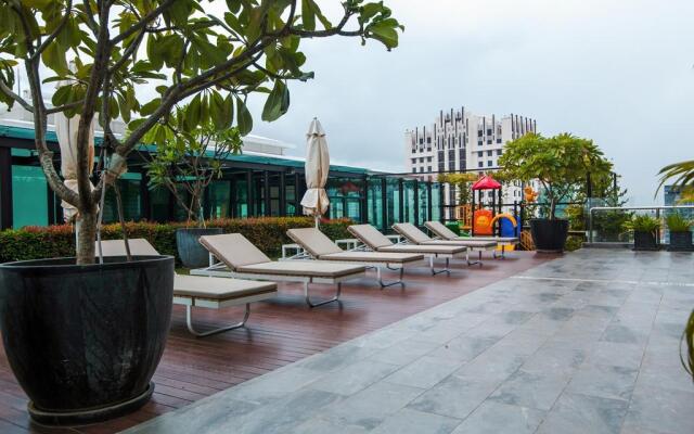 The Twin B Palace Hotel & Apartments