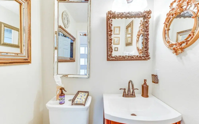 Family-friendly Holiday Townhome With Boat Dock!