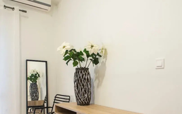 65m² homm Hype Koukaki Flat - B