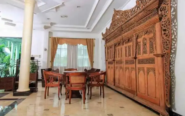 Bandar Narita Hotel