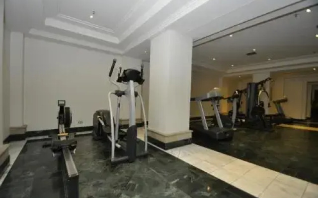 Surry Hills Fully Self Contained Modern 1 Bed Apartment (1012ELZ)