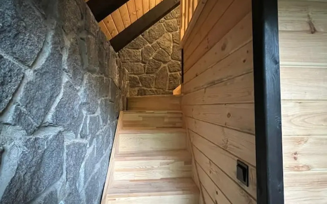 Ayder Vanak Stone Suites