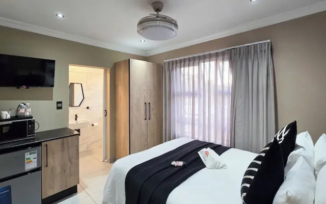 Sunset Events & Accommodation