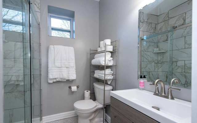 The Incline Suite 2