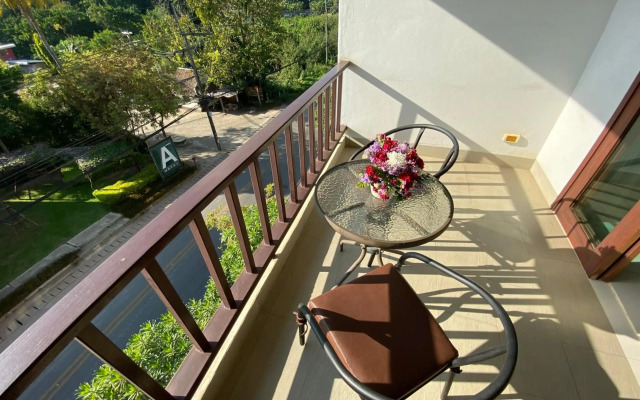 Siam Triangle Hotel