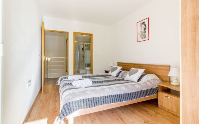 Apartments Ema Zadar