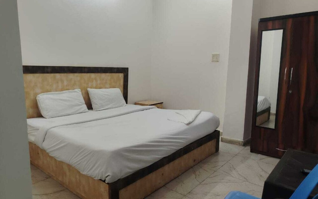 Hotel O Sector 12 Ghaziabad