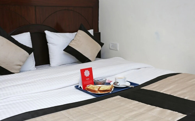 OYO 8991 near Mall Road