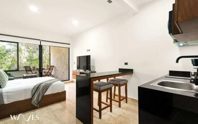 Spacious Loft W/garden View Pool + Jacuzzi GYM