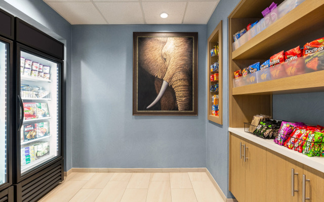 Holiday Inn Exp Stes Univ