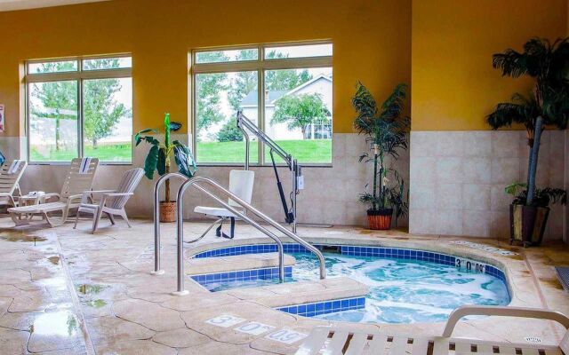 Comfort Inn & Suites Grinnell near I-80