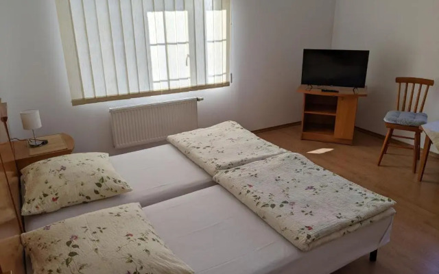 Pokoje Gościnne - Leśna 8