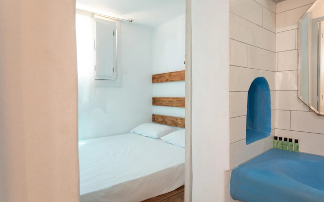 Alexandros Mykonos