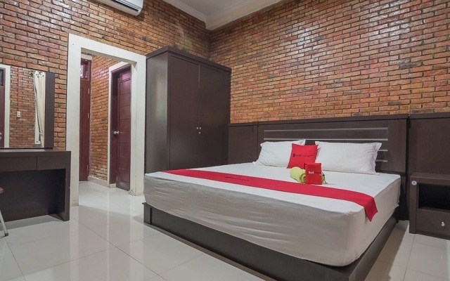 Bengawan Residence 66 by RedDoorz – Guest Rooms – Medan