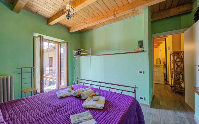 Brighty Rainbow House Garden