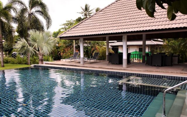 House With 3 Bedrooms in Rawai, With Private Pool, Enclosed Garden and