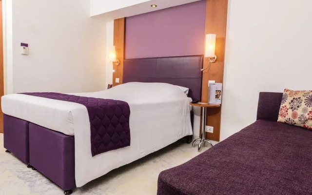 Caspia Hotel New Delhi Shalimar Bagh