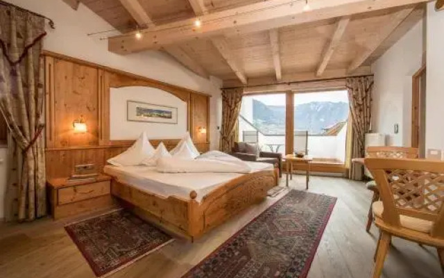 Отель Patriarch