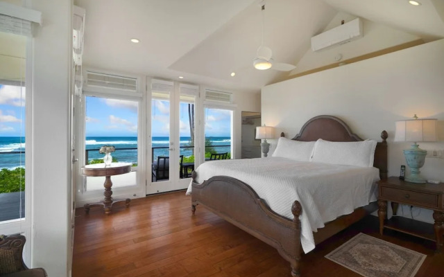 King Hale 4 Bedroom Home by RedAwning